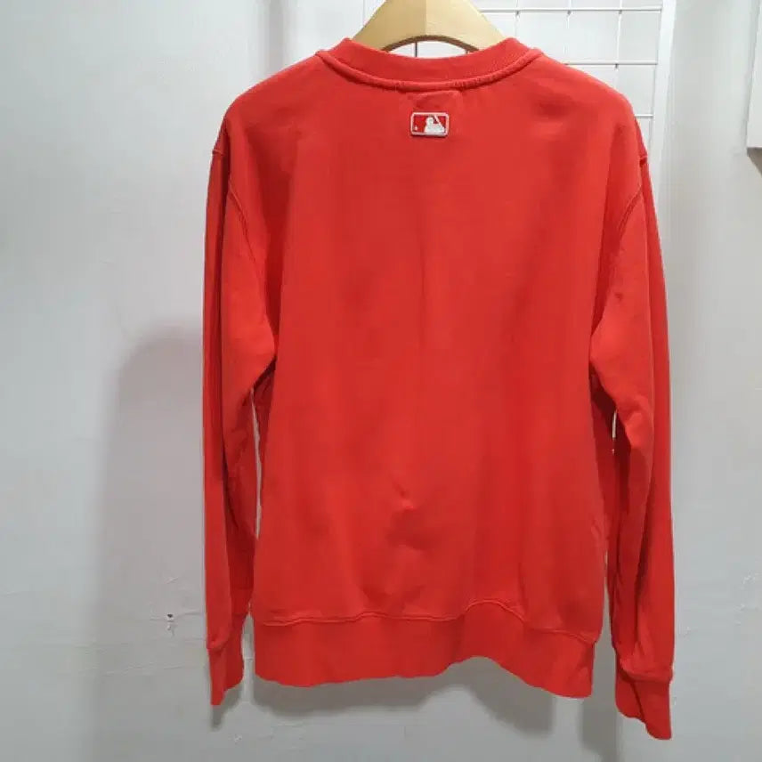 [BUNJANG] MLB Red Smile Embroidered Sweatshirt / MLB 레드 스마일 자수 맨투맨 (MAN L-100)