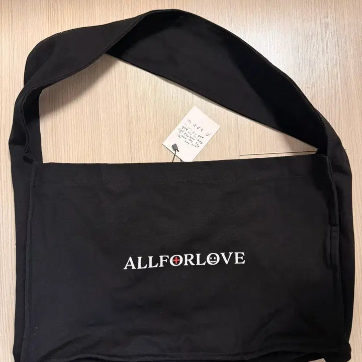 [SOLD OUT] 박효신 2026 A&amp;E 콘서트 Red Heart Cross Bag