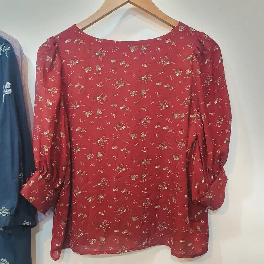 [BUNJANG] earth music Vintage Wine Flower Blouse / 빈티지 와인 플라워 블라우스 earth music
