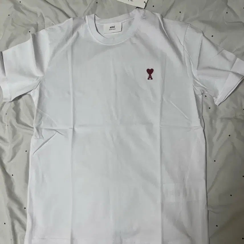 [BUNJANG] AMI Small Heart T-shirt / 아미 스몰 하트 반팔티 화이트/네이비/블랙