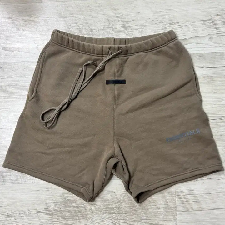 [SOLD OUT] ESSENTIALS 반바지 sweatpants shorts