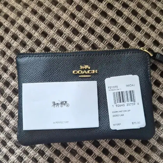 [SOLD OUT] [거의 새상품] 정품 코치 손목 지갑