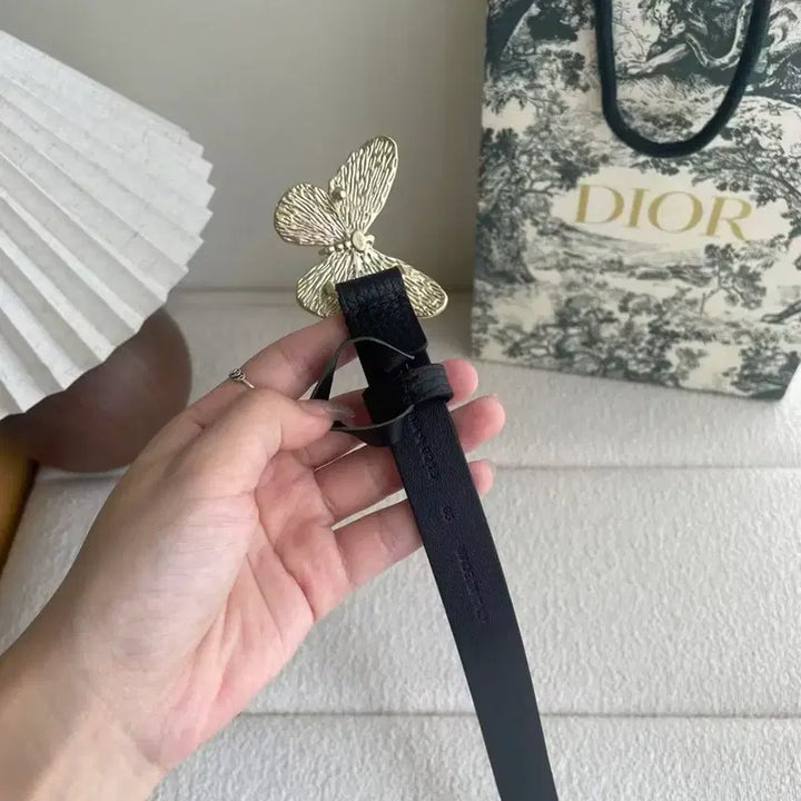 [SOLD OUT] 디올 여성 벨트 나비 모양 버클 가죽 벨트85 폭 2.0cm