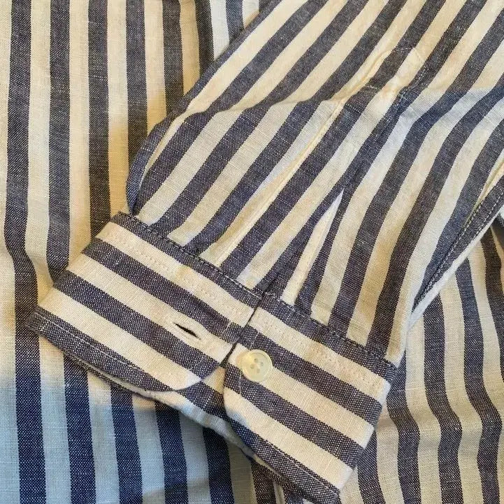 [BUNJANG] Z ZIOZIA Navy Stripe Breeze Linen Cotton Shirt / 지오지아 And Z/네이비 스트라이프 브리즈 린넨 코튼 셔츠/100