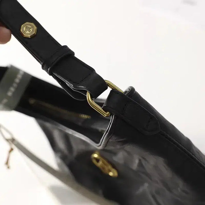 [BUNJANG] Grotto Shoulder Crossbag / 그로토 숄더 겸 크로스백