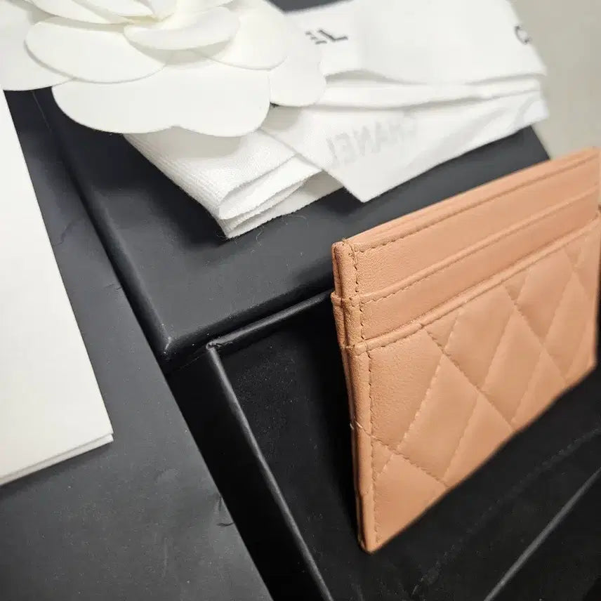 [BUNJANG] Chanel Quilted Card Wallet (Beige) / 샤넬 퀼팅 카드지갑 (베이지)
