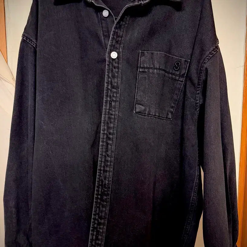 [BUNJANG] Songzio Disney Dumbo Black Denim Jacket / 송지오 디즈니 콜라보 덤보 흑청 자켓 48사이즈