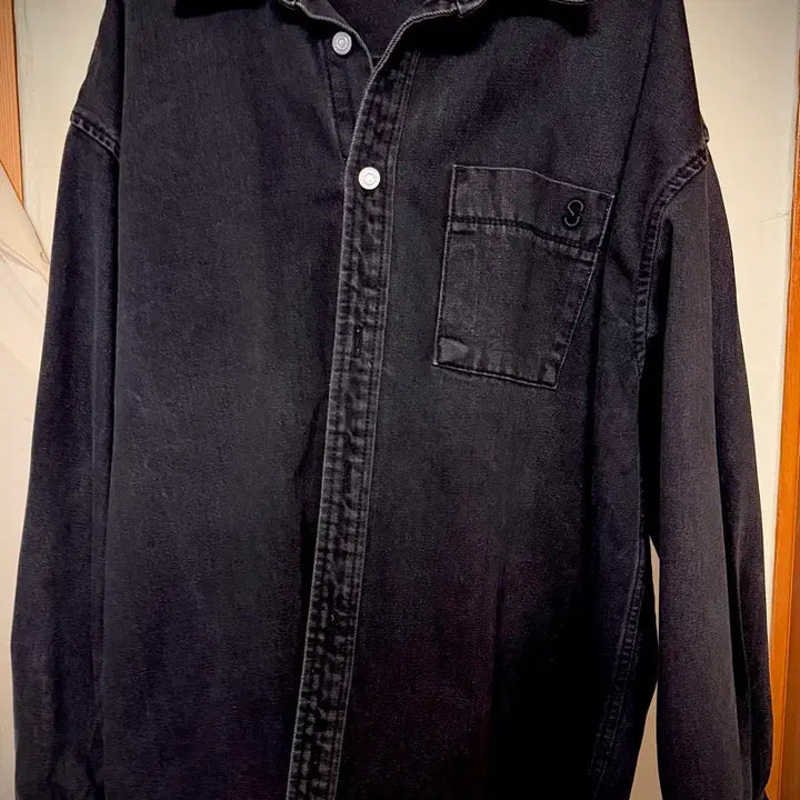 [BUNJANG] Songzio Disney Dumbo Black Denim Jacket / 송지오 디즈니 콜라보 덤보 흑청 자켓 48사이즈