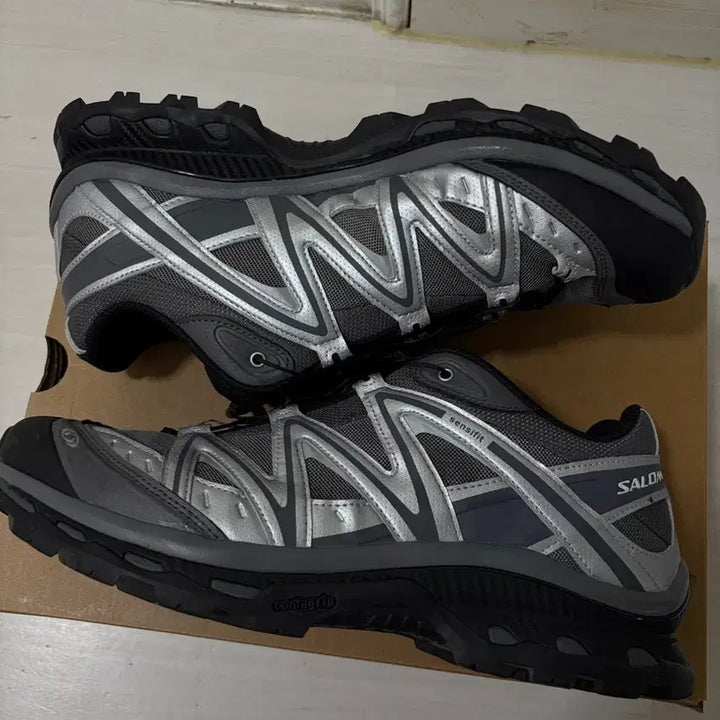 [BUNJANG] Salomon XT-QUEST Stone Hiking Shoes / [290]살로몬 XT-QUEST 스톤 판매합니다.