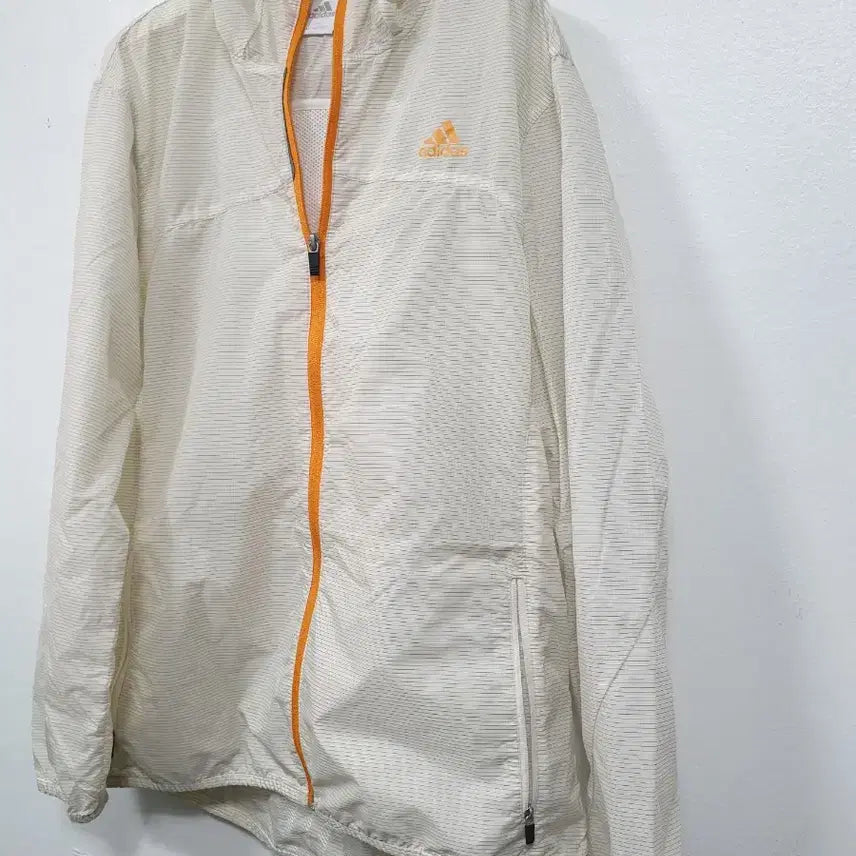 [BUNJANG] Adidas Beige Light Hooded Windbreaker Jacket Size 115 / 아디다스 베이지 러이트 후드 바람막이 자켓 115사이즈
