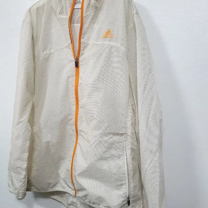 [BUNJANG] Adidas Beige Light Hooded Windbreaker Jacket Size 115 / 아디다스 베이지 러이트 후드 바람막이 자켓 115사이즈