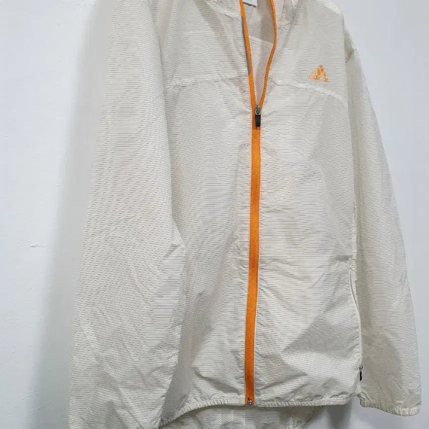[BUNJANG] Adidas Beige Light Hooded Windbreaker Jacket Size 115 / 아디다스 베이지 러이트 후드 바람막이 자켓 115사이즈