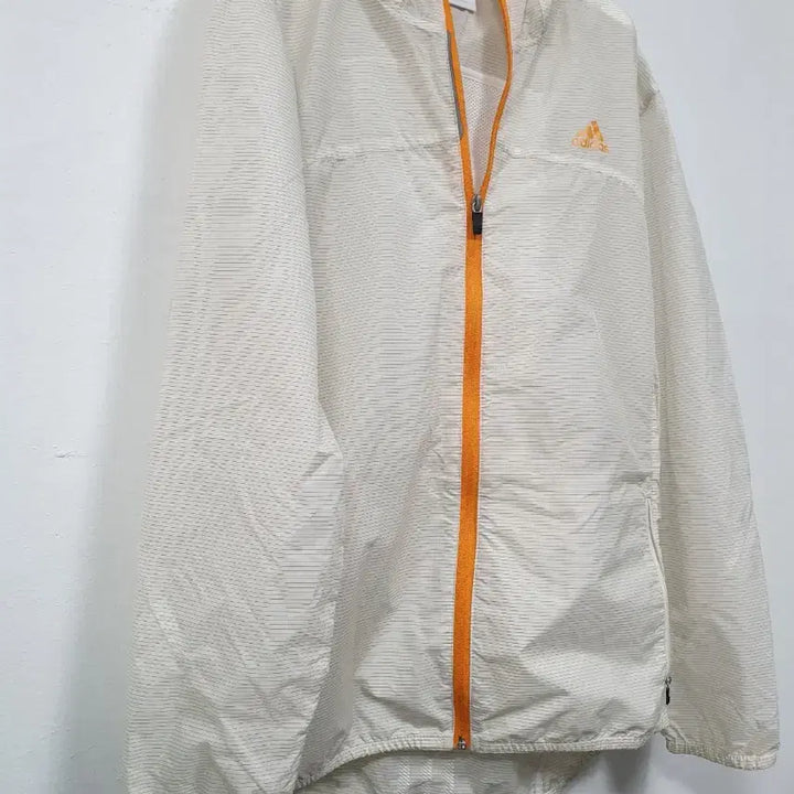 [BUNJANG] Adidas Beige Light Hooded Windbreaker Jacket Size 115 / 아디다스 베이지 러이트 후드 바람막이 자켓 115사이즈