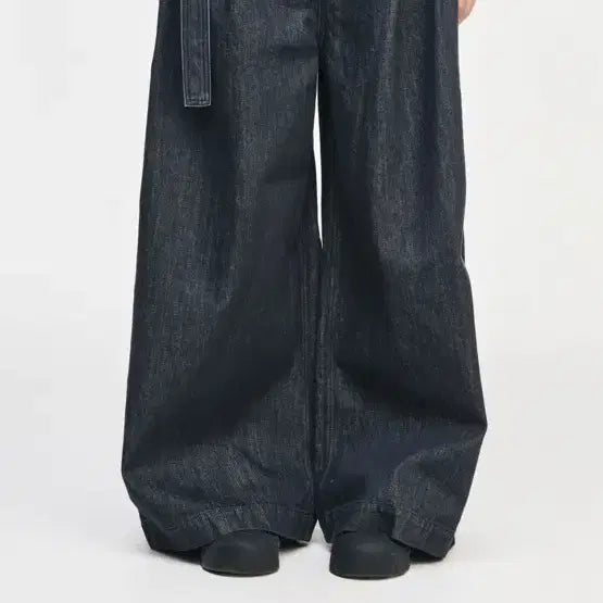 [BUNJANG] Songzio 26FW Denim Pants / [26FW] 송지오 데님