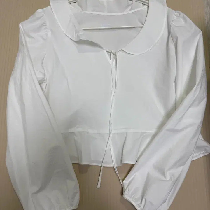 [BUNJANG] Leve Shop Niel Blouse / 르베샵 니엘블라우스