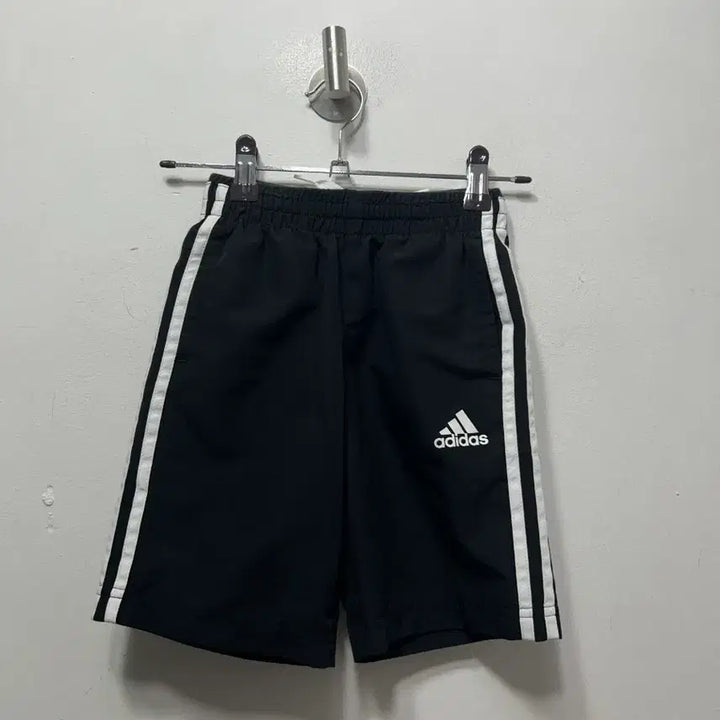 [BUNJANG] Adidas Three-Stripes Shorts Black Size 110 / 아디다스 삼선 반바지 블랙 110사이즈