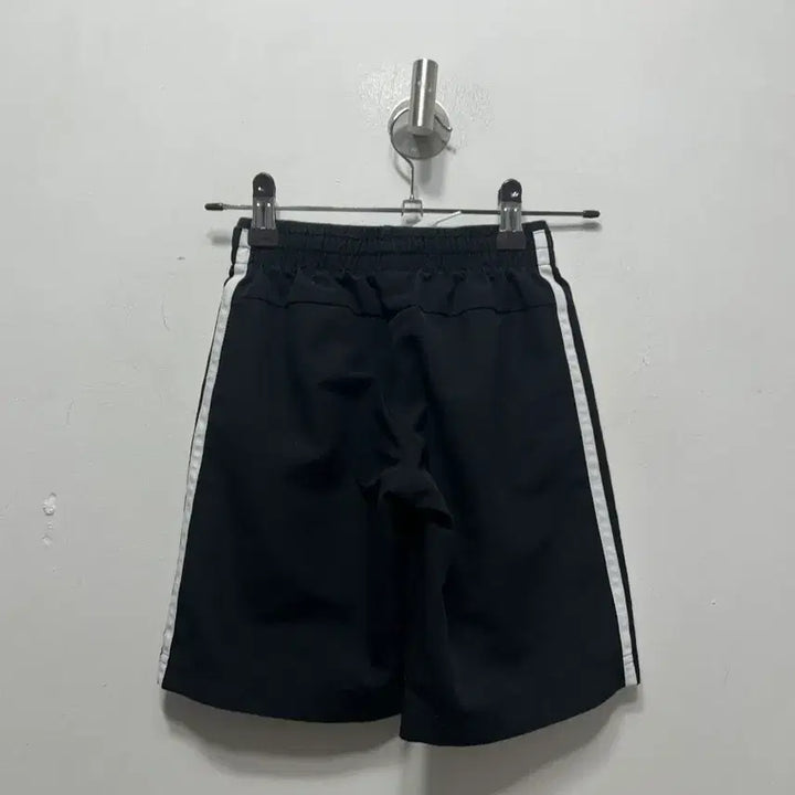 [BUNJANG] Adidas Three-Stripes Shorts Black Size 110 / 아디다스 삼선 반바지 블랙 110사이즈