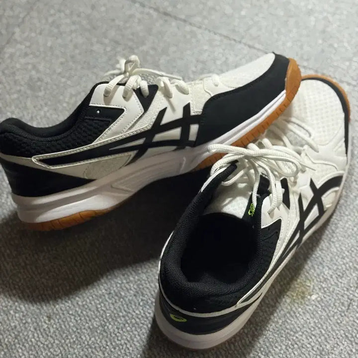 [BUNJANG] ASICS White/Black Sneakers Size 280 / 아식스 흰/검 운동화