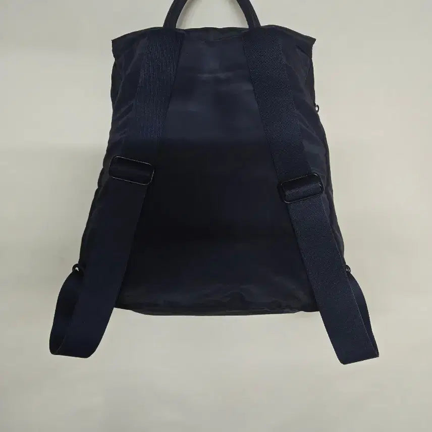 [BUNJANG] Mandarina Duck Navy Backpack / 만다리나덕 네이비색  백팩