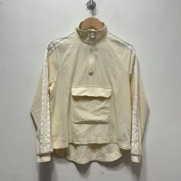 [BUNJANG] Adidas 3-Stripes Half-Neck Cream Windbreaker S / 아디다스 3선 하프넥 크림색 바람막이 S