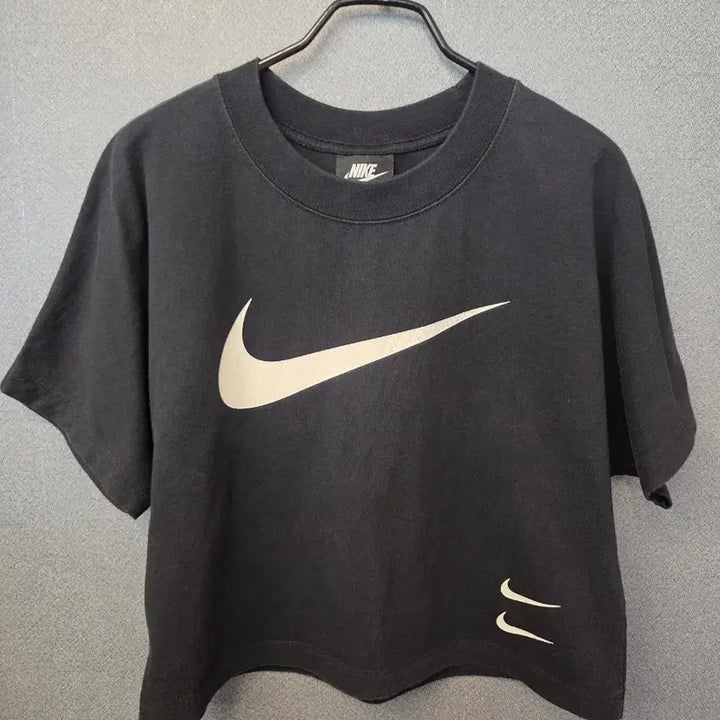 [SOLD OUT] 나이키 크롭 반팔티