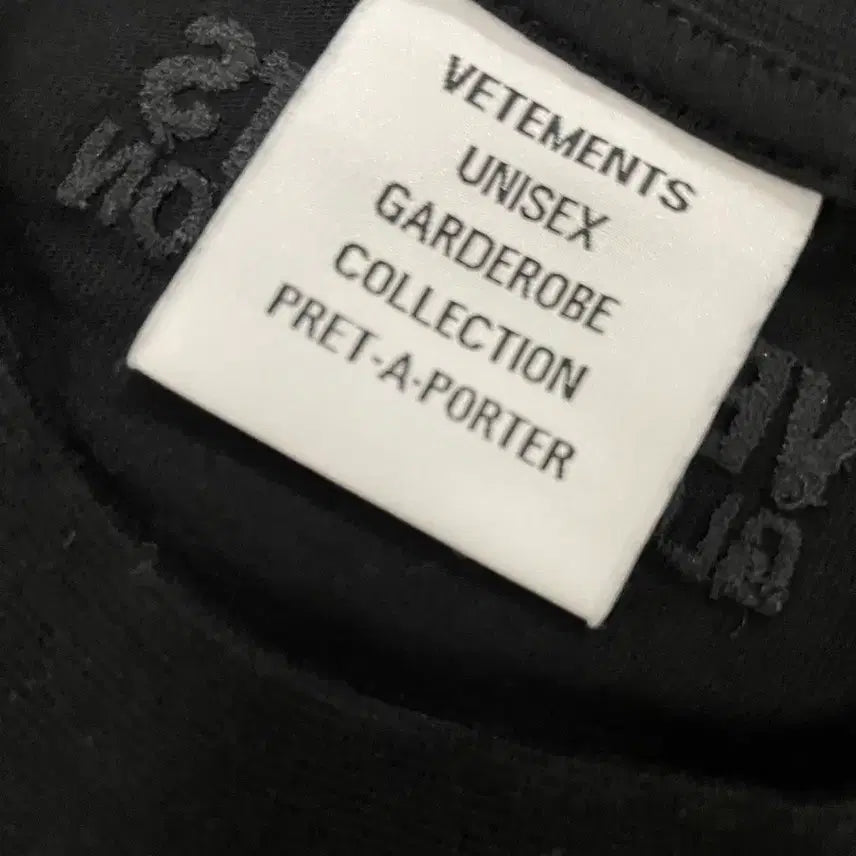 [BUNJANG] VETEMENTS Logo T-shirt Black XS / 베트멍 로고 반팔 이태리 블랙 XS (오버핏L)