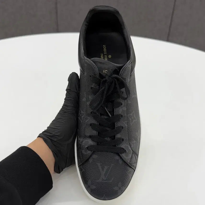 [BUNJANG] Louis Vuitton Luxembourg Sneakers Size 7.5 / { 7.5 } 루이비통 룩셈부르크 스니커즈