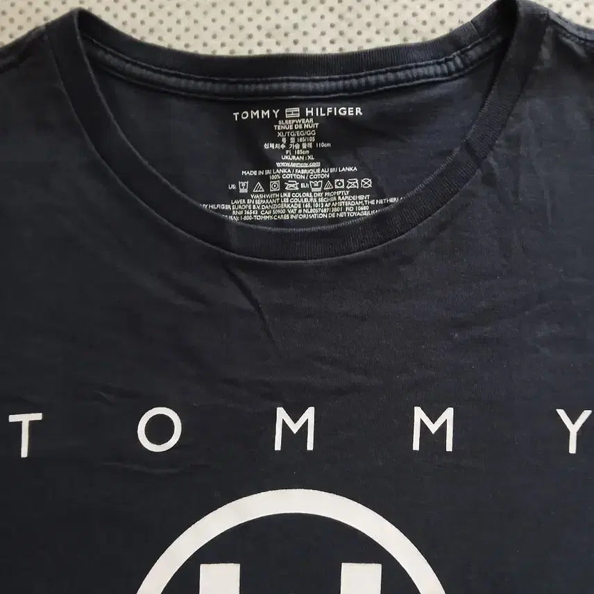 [BUNJANG] Tommy Hilfiger Navy Logo Short Sleeve T-Shirt / 타미힐피거 네이비 로고 반팔 티셔츠