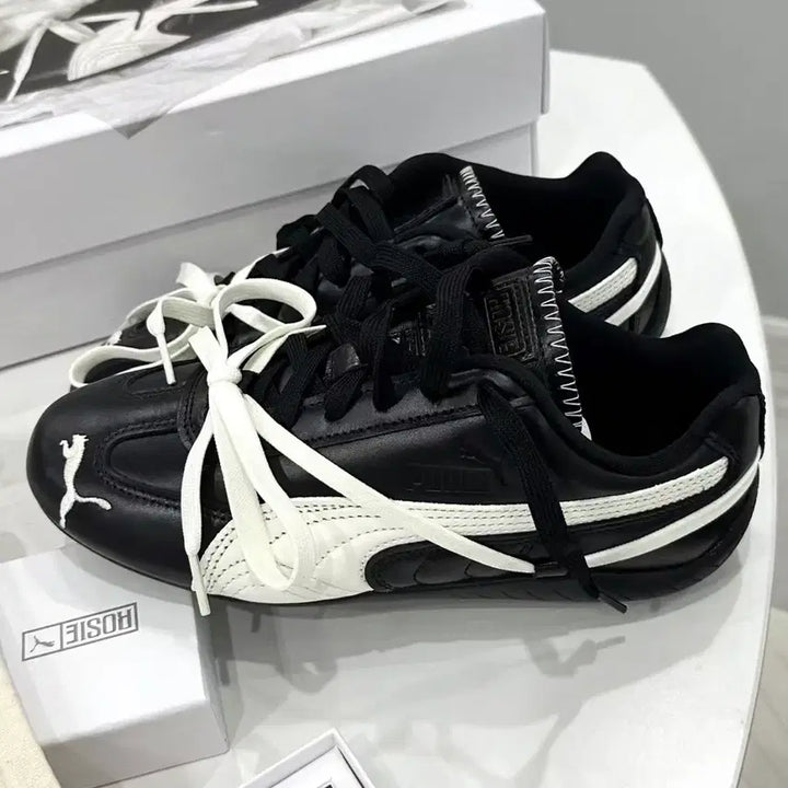 [SOLD OUT] (W) 푸마 x 로제 스피드캣 PRM 블랙 웜 화이트 245mm