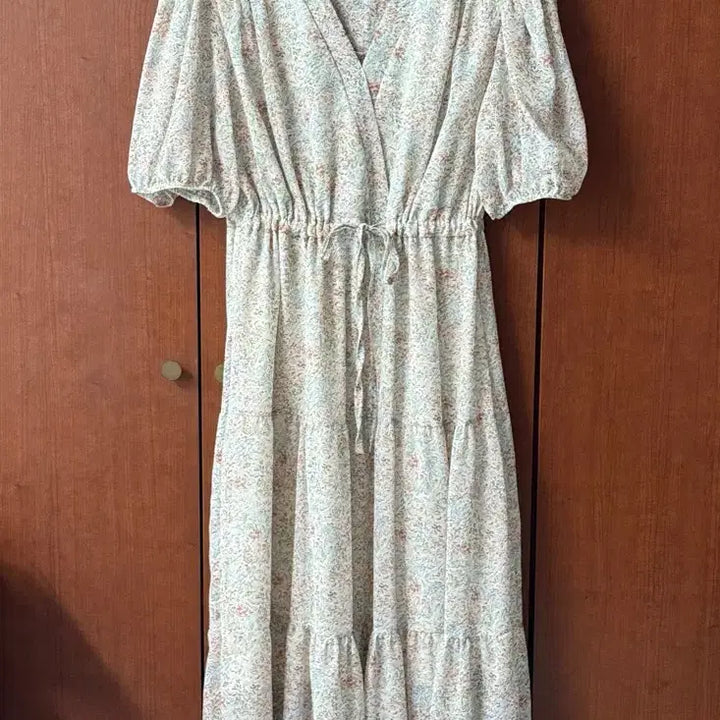 [BUNJANG] Plastic Island Floral Long Dress / 플라스틱 아일랜드 꽃무늬 롱 원피스
