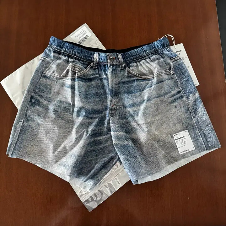 [BUNJANG] Satisfy Peace Shell 5-Inch Unlined Digital Denim Shorts XL / 새티스파이 피스쉘 5인치 언라인드 디지털데님 쇼츠 XL(새상품)