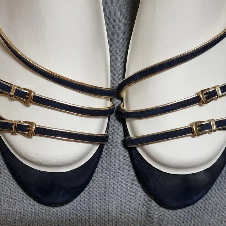 [BUNJANG] Ferragamo Navy Suede Strap Sandals / 정품 페라가모 네이비 스트랩힐 명품샌들, 245mm/38 (상태아주좋음)