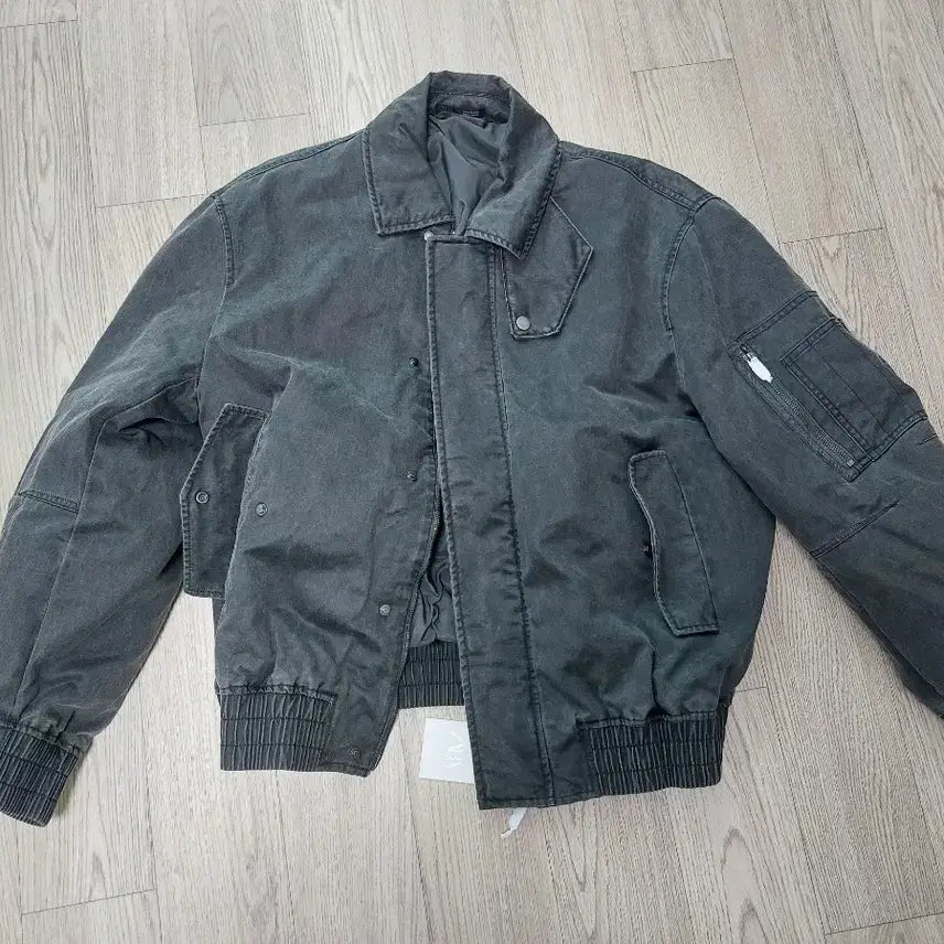 [SOLD OUT] 자라 왁스드 이펙트 자켓 그레이 M