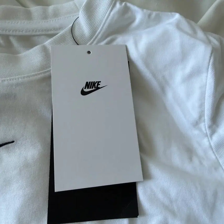 [BUNJANG] Nike White Cropped T-Shirt XS / 새상품 :) 나이키 크롭티셔츠