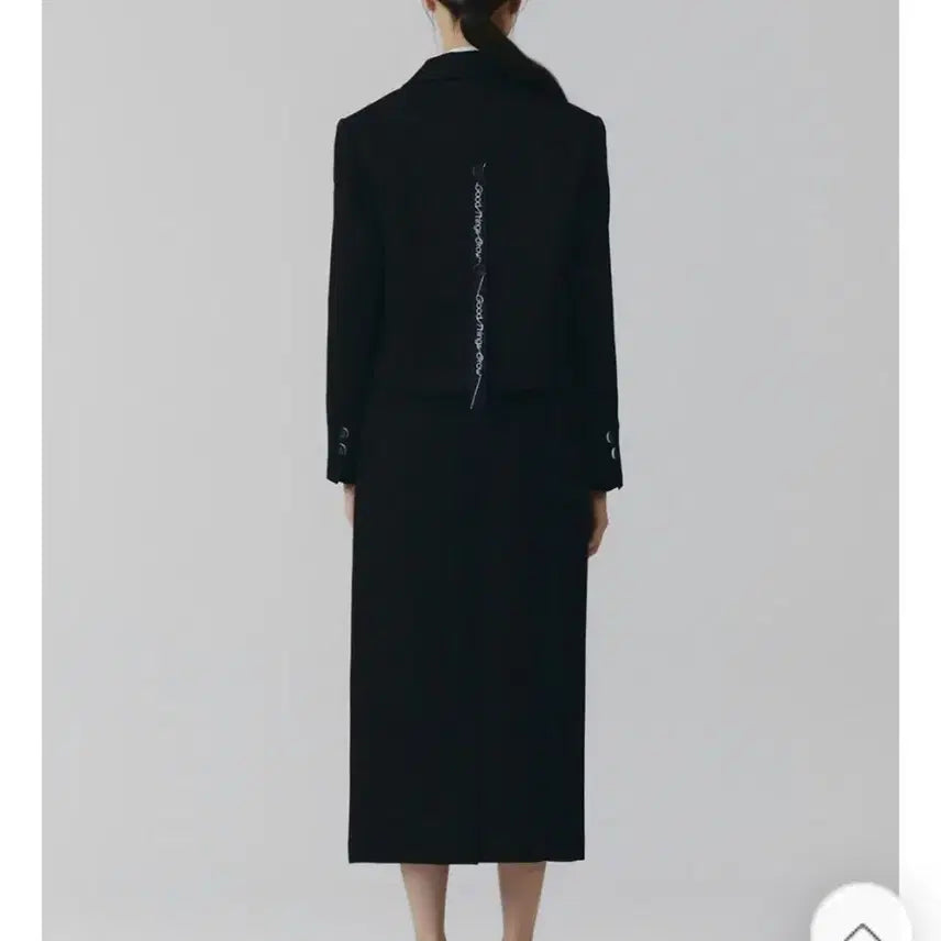 [SOLD OUT] [새상품] 잇미샤 수트 셋업(크롭jk+H라인 sk)