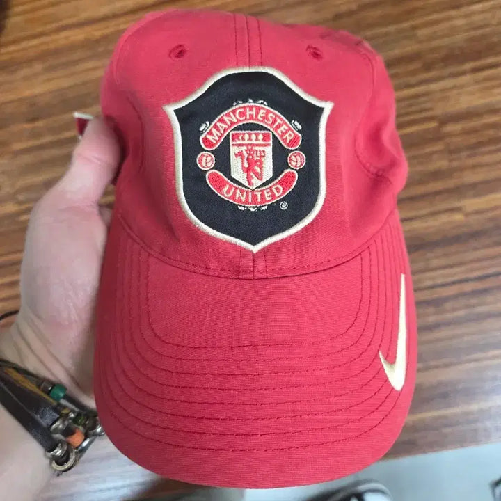 [BUNJANG] Nike 00s Manchester United Embroidered Swoosh Cap / 나이키 00s 맨체스터 유나이티드 자수스우시 모자 프리