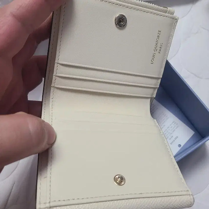 [BUNJANG] Louis Quatorze Ivory Compact Wallet / 루이까또즈 아이보리 반지갑