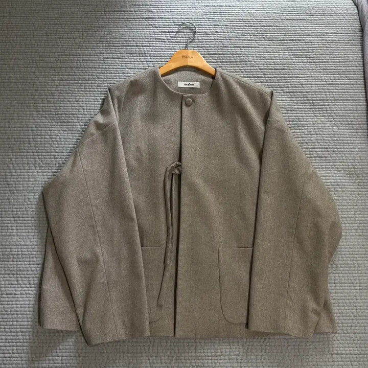 [SOLD OUT] 말렌 유니섹스 울 루프 자켓 베이지 1 size