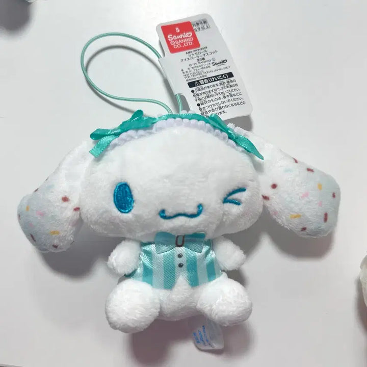 [BUNJANG] Sanrio Cinnamoroll Puff Plate Gacha Figure Keychain Bundle Set / 산리오 시나모롤 퍼프 접시 가챠 피규어 키링 랜박 인형 정품 일괄