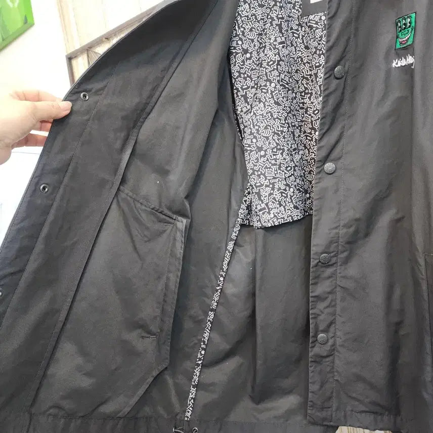 [BUNJANG] Keith Haring Dark Gray Jacket / 키스해링 다크그레이 자켓 110사이즈 간절기용
