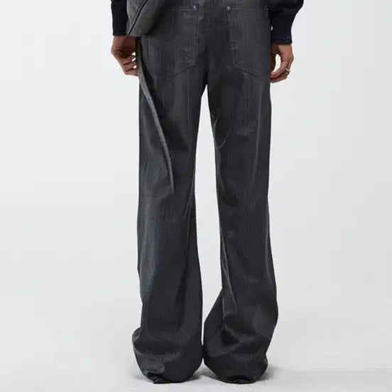 [BUNJANG] Allenne Pinstripe Bootcut Slacks Gray / 알렌느 핀스트라이프 부츠컷 슬랙스 그레이 2