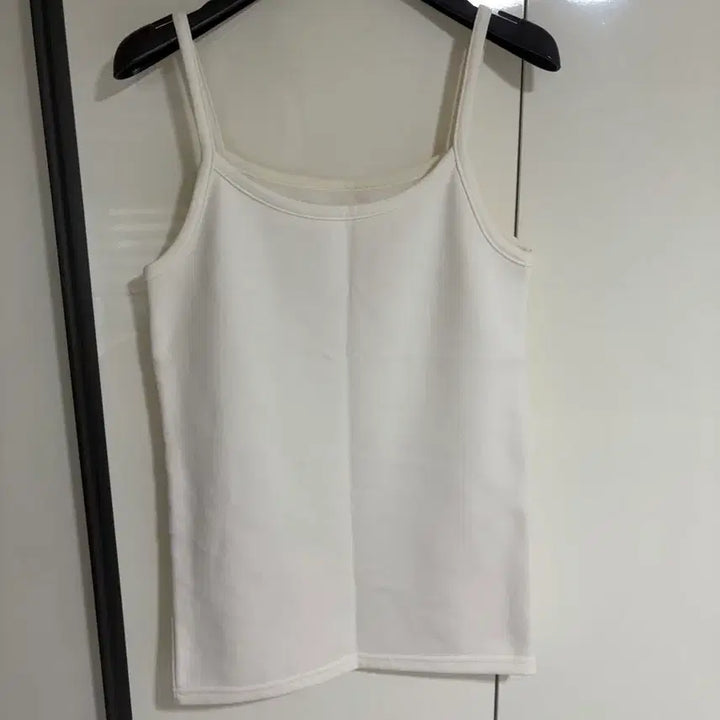 [BUNJANG] Ivory Fleece Lined Tank Top / 아이보리 융기모 나시