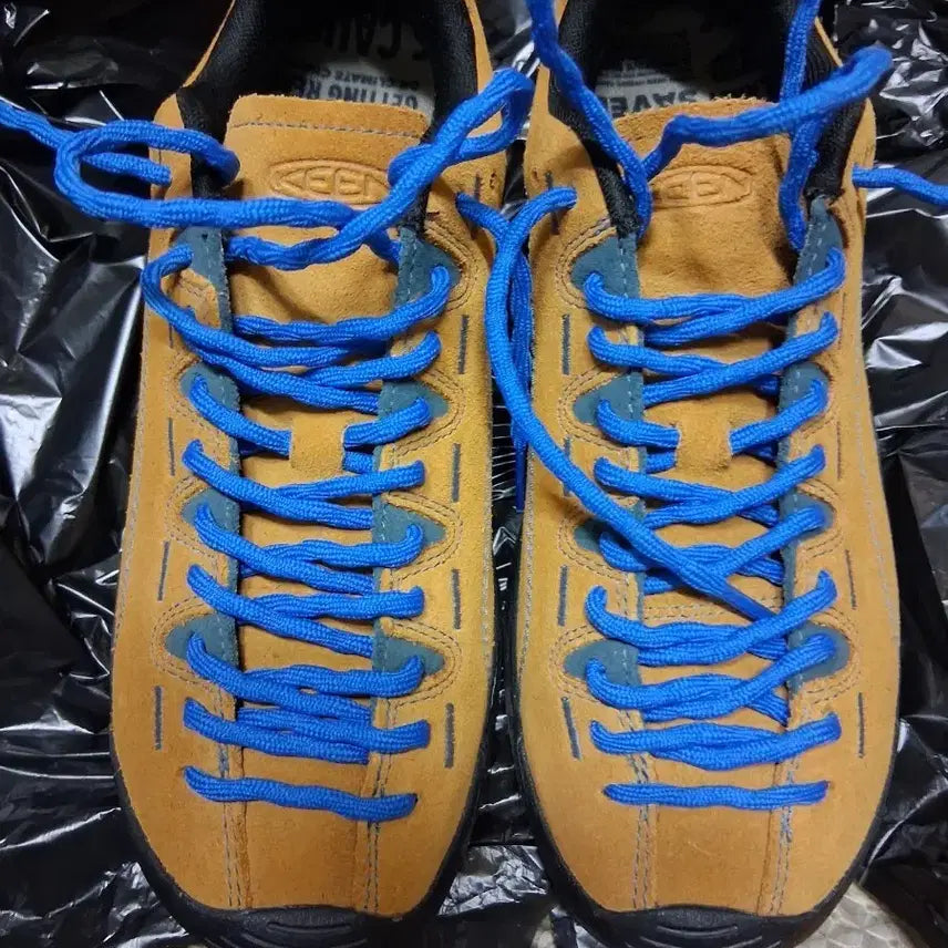 [BUNJANG] KEEN Hiking Trekking Shoes 235-240 / 킨 KEEN 등산화 트레킹화235-240