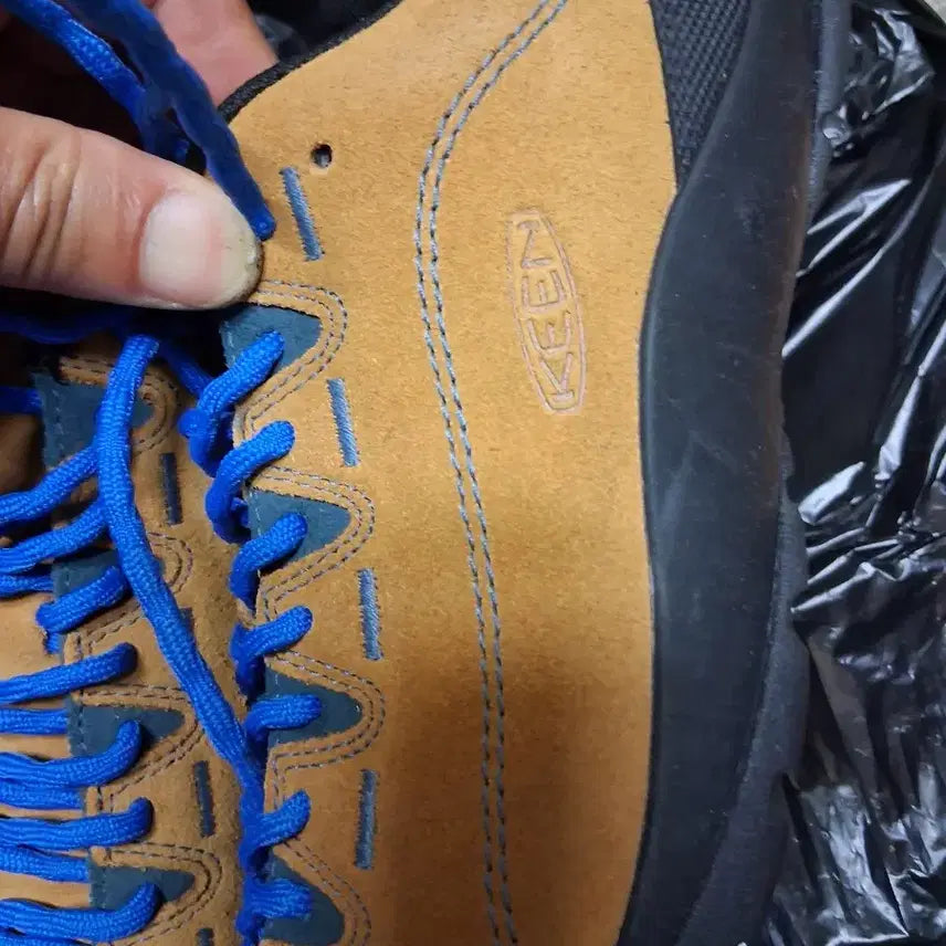 [BUNJANG] KEEN Hiking Trekking Shoes 235-240 / 킨 KEEN 등산화 트레킹화235-240
