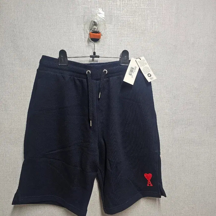[BUNJANG] Ami Red Heart Sweat Shorts / 아미 스웨트 반바지 네이비 레드하트xl