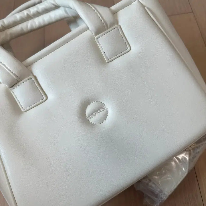 [BUNJANG] CARLYN Tofu Bag Ivory 3-way Bag / [칼린]토푸백 아이보리 3way 가방