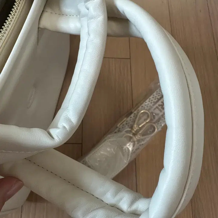 [BUNJANG] CARLYN Tofu Bag Ivory 3-way Bag / [칼린]토푸백 아이보리 3way 가방
