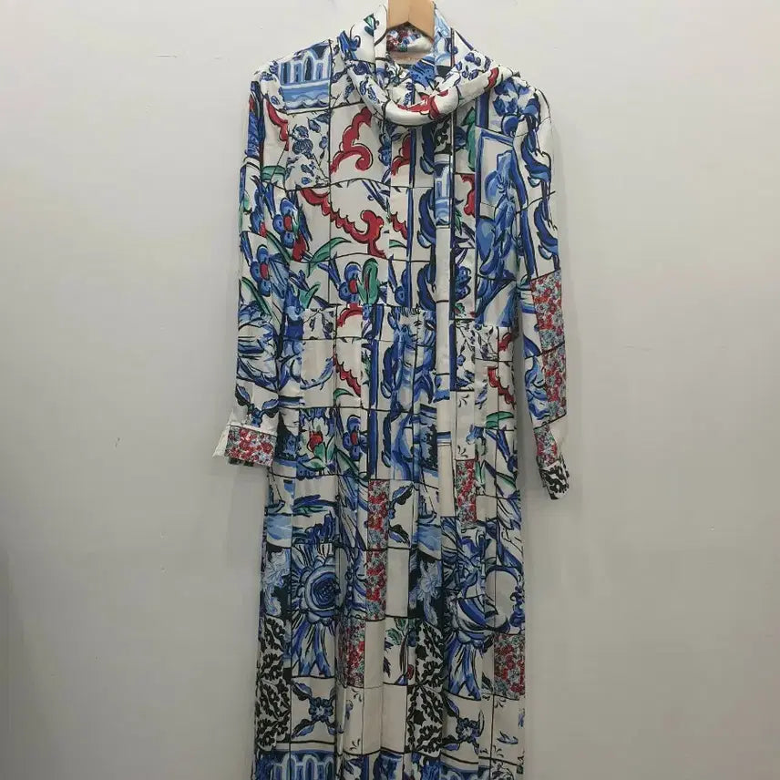 [SOLD OUT] 토리버치 실크100 원피스 (55-66)