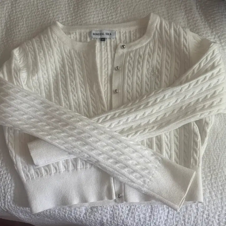 [BUNJANG] General Idea Cable Crop Cardigan White M / 제너럴아이디어 케이블 크롭 가디건 화이트 M