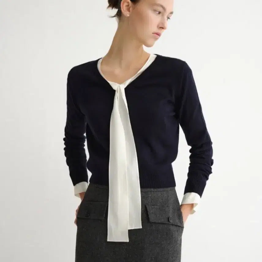 [BUNJANG] Sier V-Neck Knit Sweater / 시에 베르 브이넥 니트 S 딥 네이비